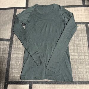 Lululemon Swiftly Tech